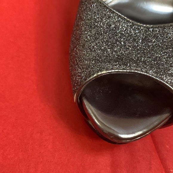 Jacqueline Ferrar metallic glitter peep toe 5” platform pump heels sz9M - Picture 8 of 10